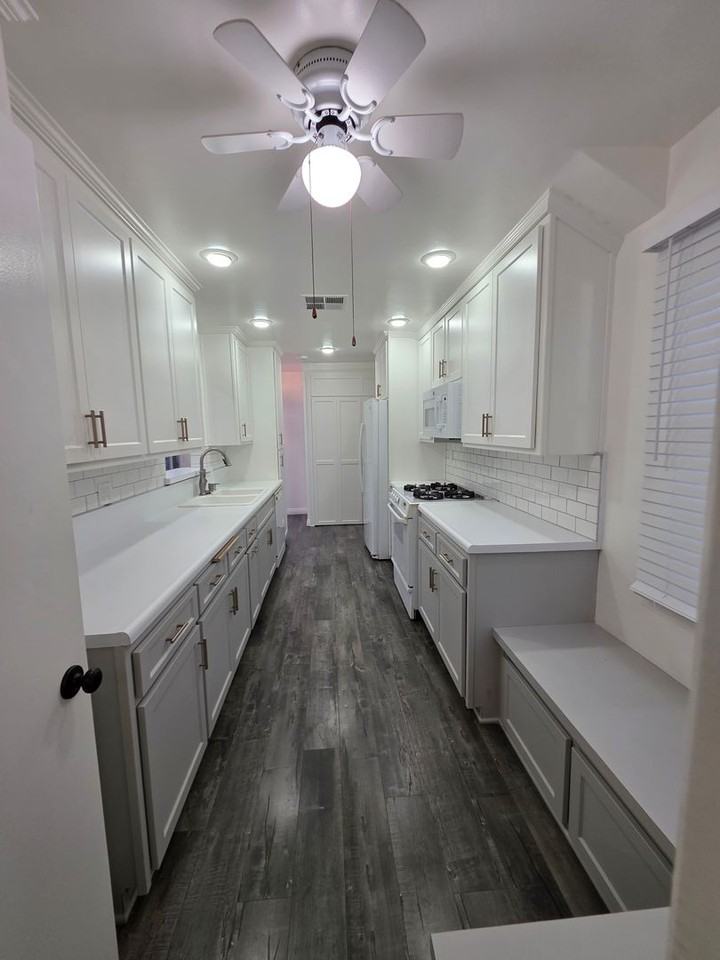 11324 Whitley St - Photo 7 of 21