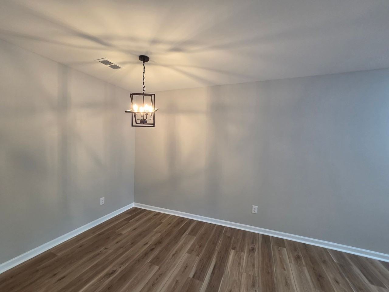 109 Delargy Cir - Photo 4 of 12