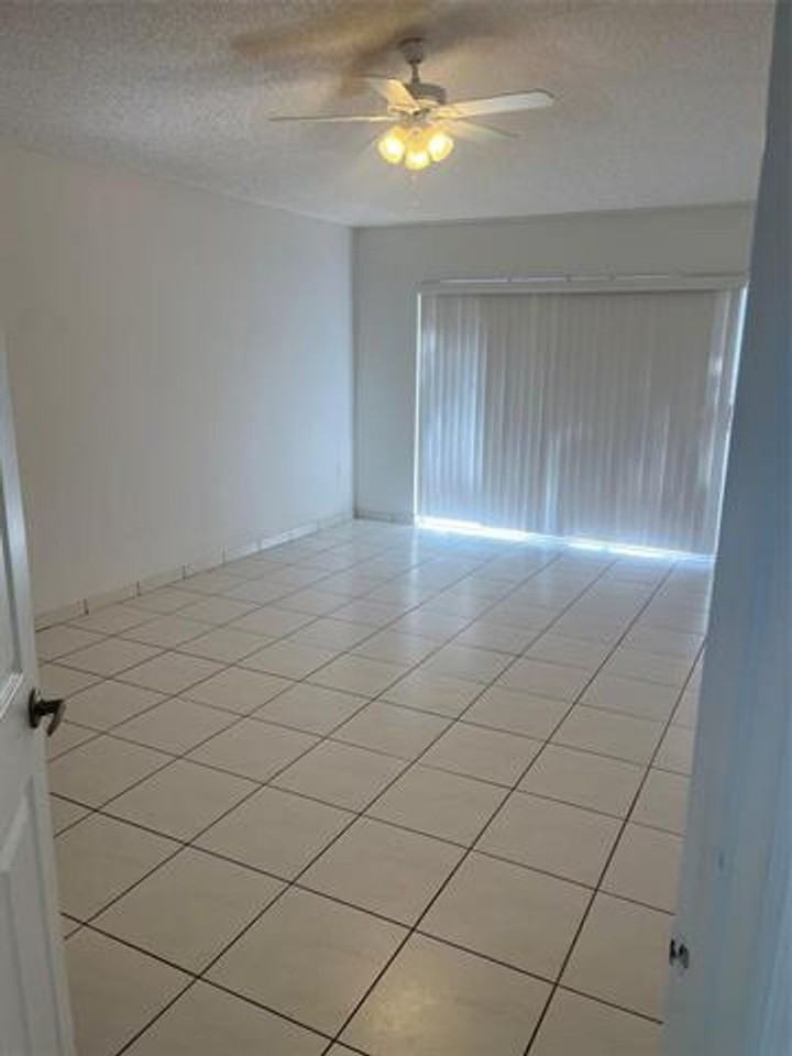13412 Nw 5th Pl - Photo 7 of 15