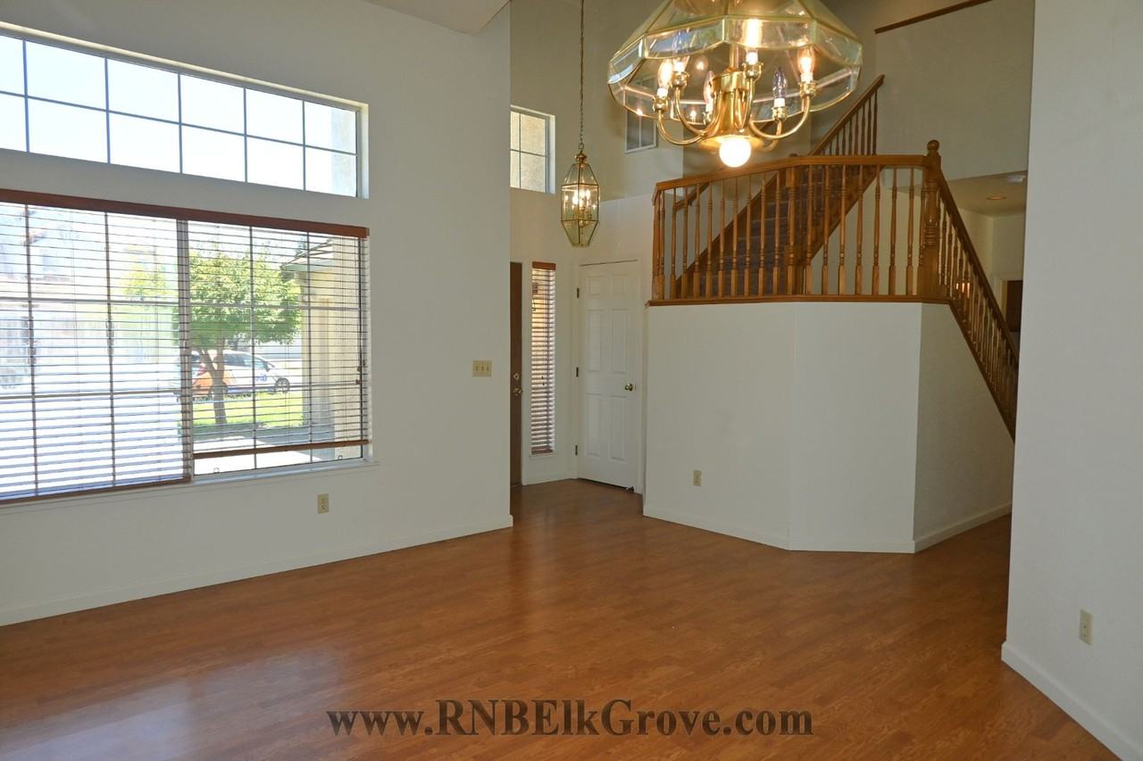 8868 Chadbury Pl - Photo 4 of 19
