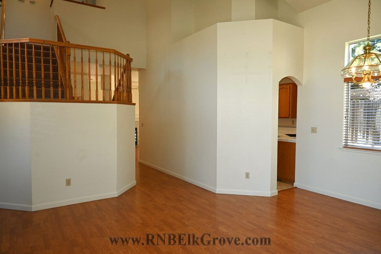 8868 Chadbury Pl - Photo 5 of 19