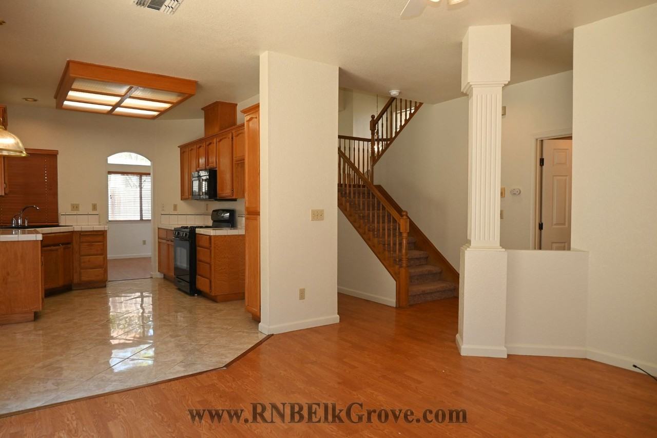 8868 Chadbury Pl - Photo 6 of 19