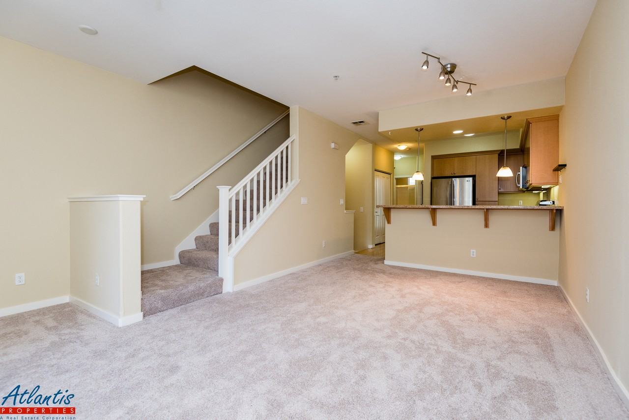 887 Sakura Dr - Photo 2 of 16