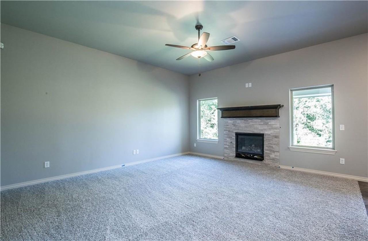 2801 Cypress Springs Blvd - Photo 3 of 25