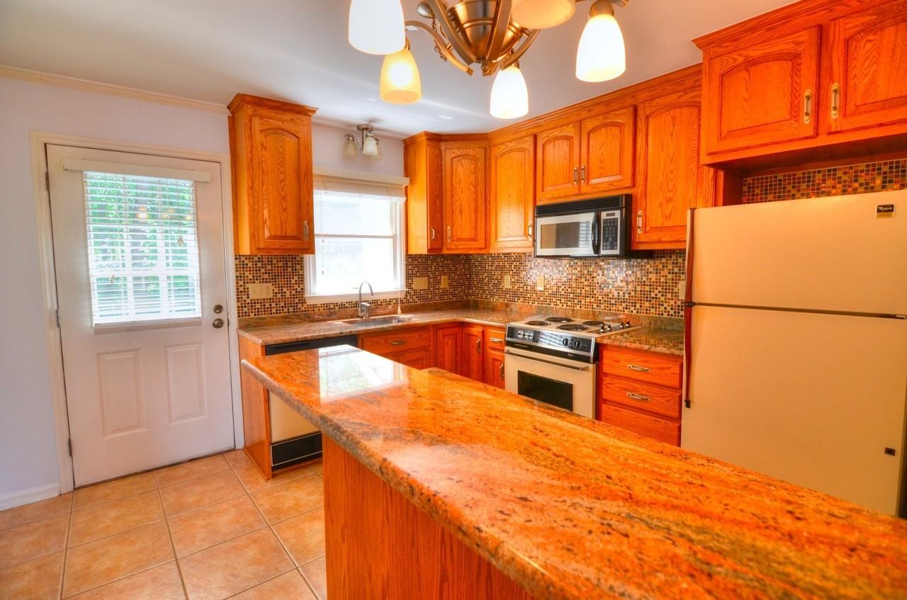 1812 Orange Grove Rd - Photo 4 of 13