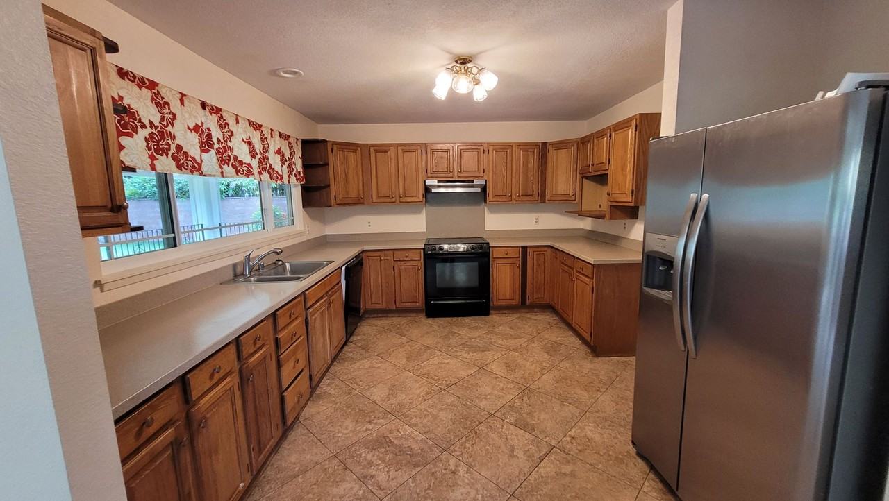 95-034 Kuahelani Ave - Photo 3 of 47