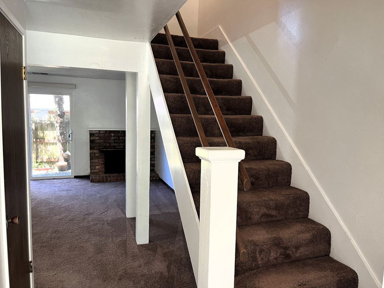 841 Bayside Rd - Photo 2 of 15
