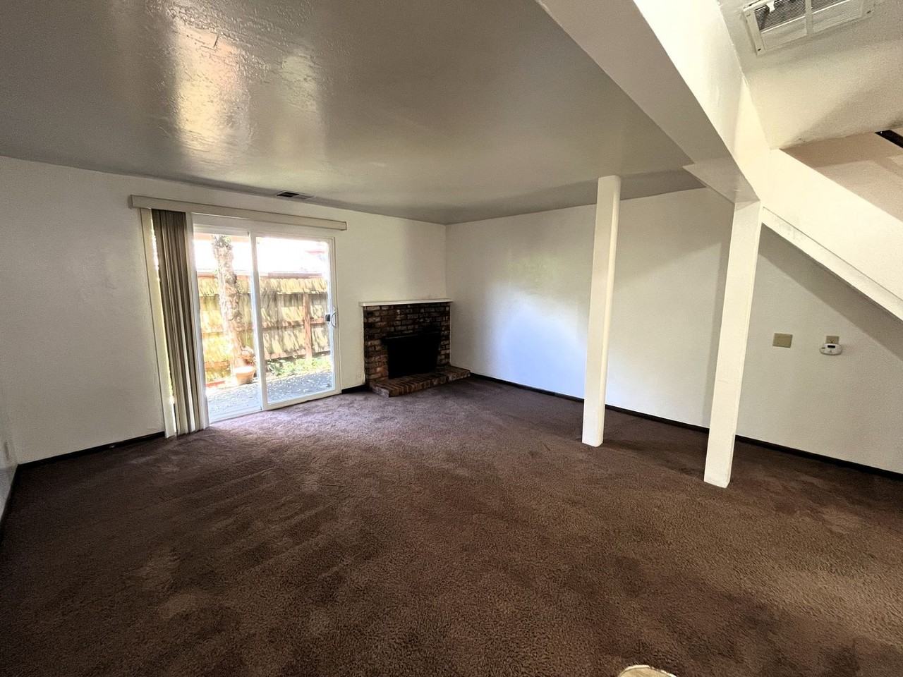 841 Bayside Rd - Photo 3 of 15