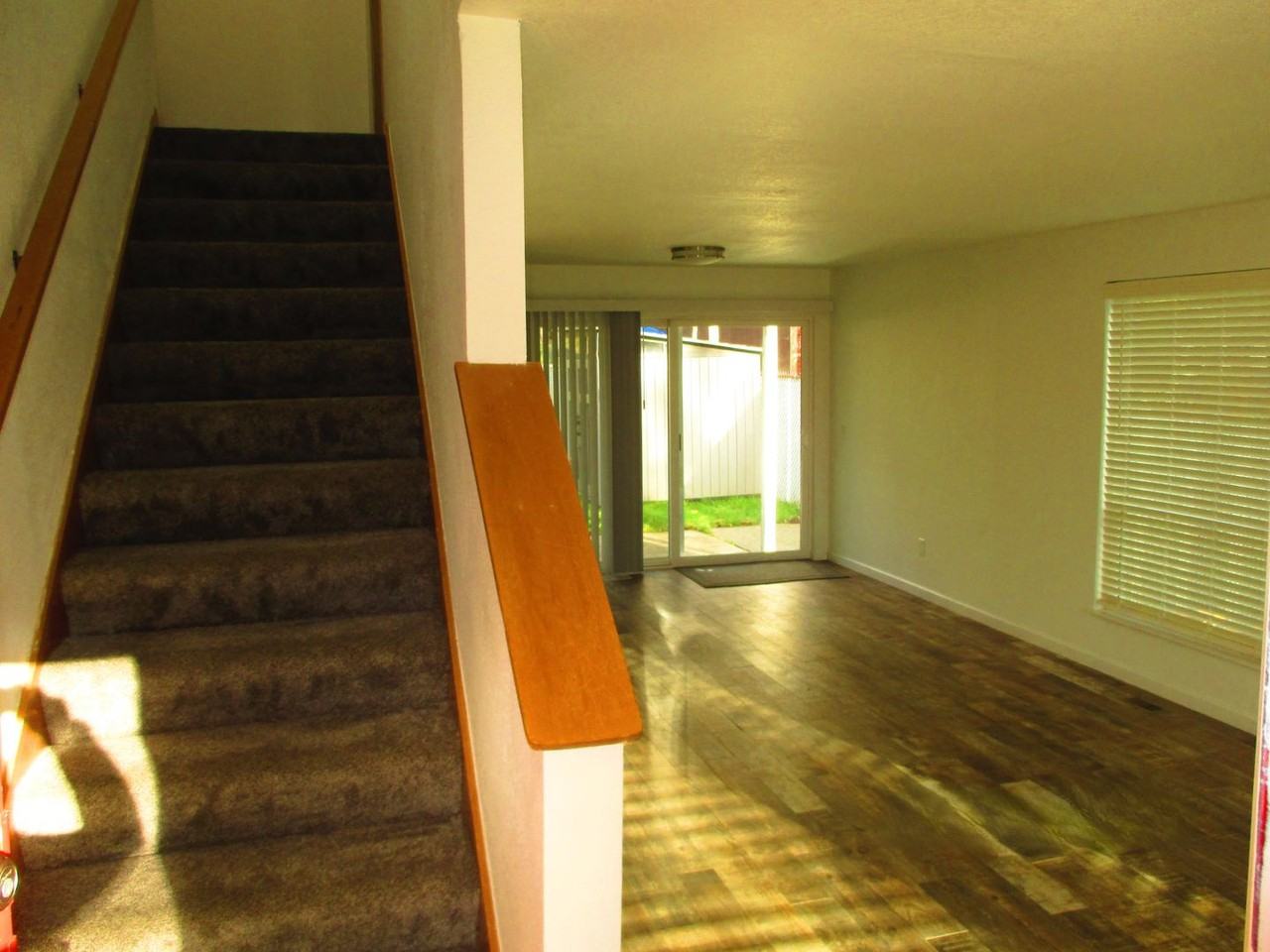 33124 E Lake Holm Dr Se - Photo 2 of 19
