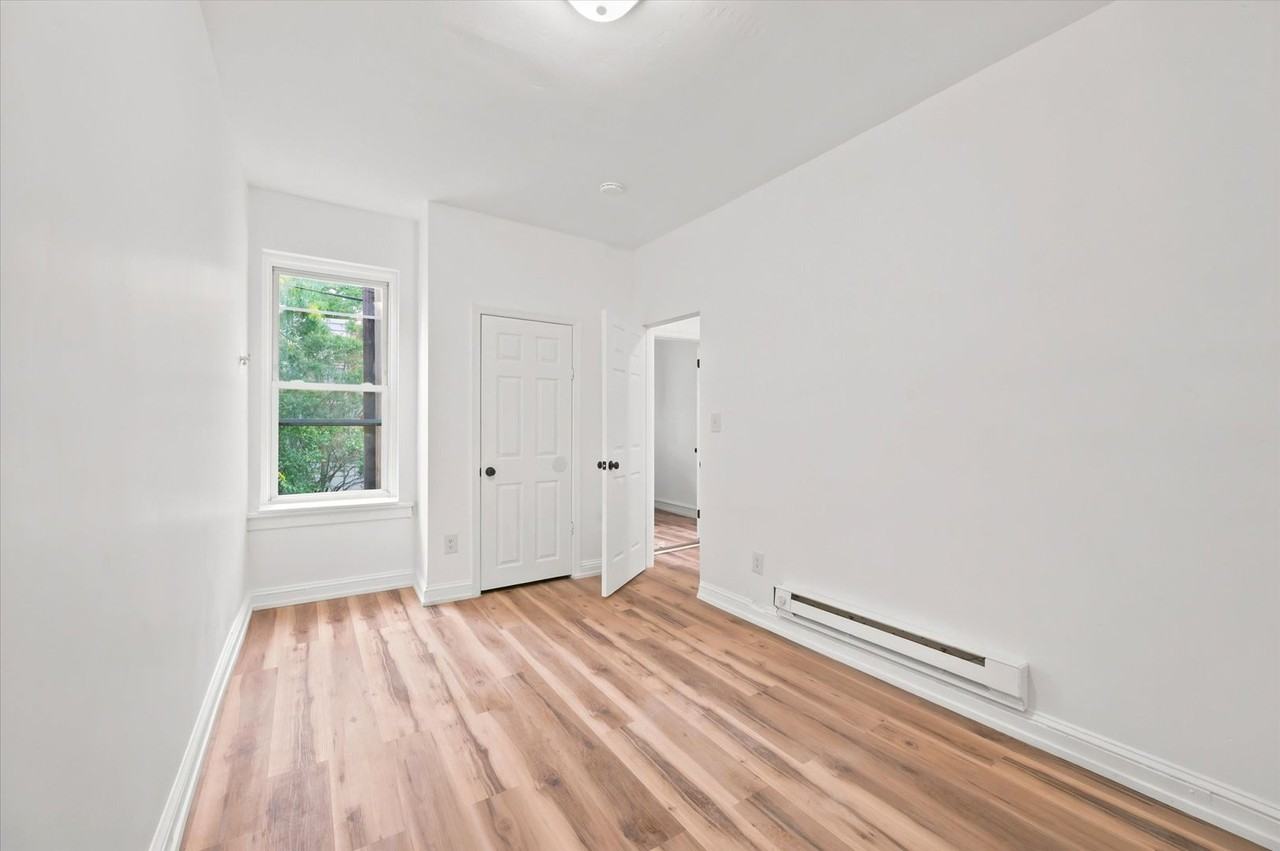 5135 Folsom St - Photo 6 of 14