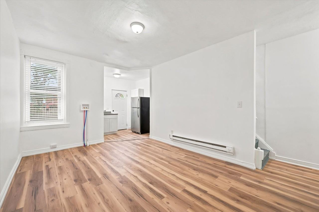 5135 Folsom St - Photo 7 of 14