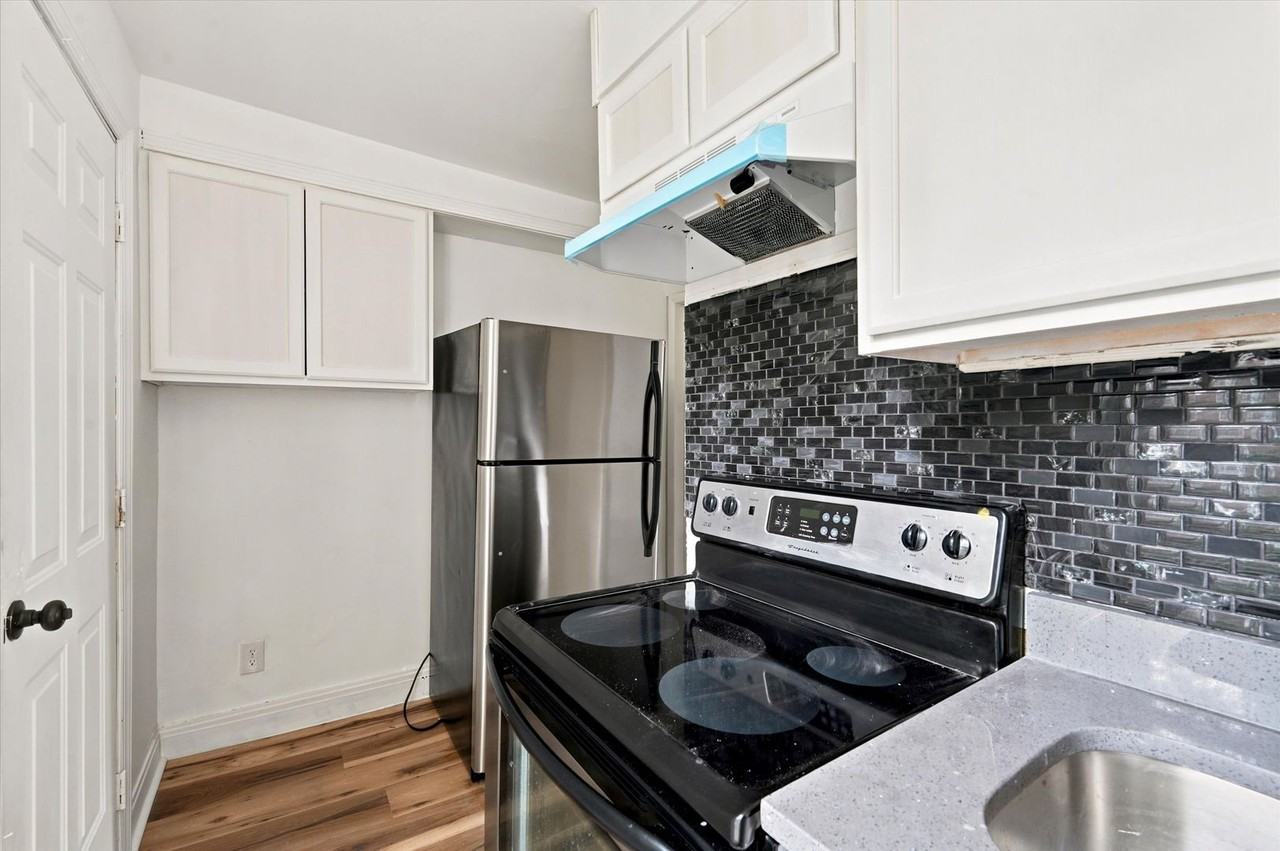 5120 Folsom St - Photo 4 of 14