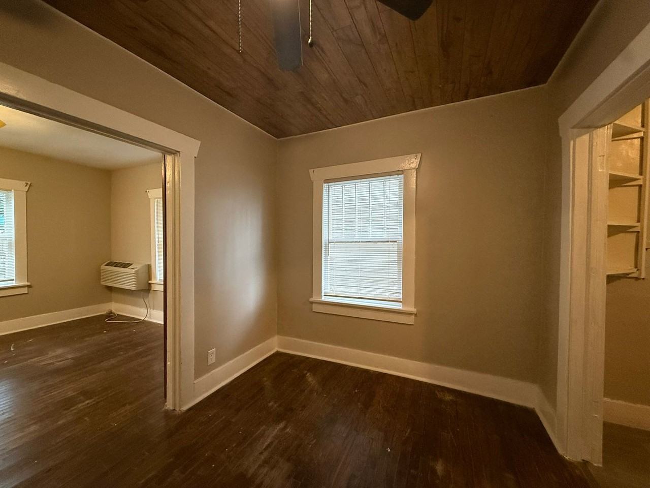 1710 E Victor St #5 - Photo 4 of 10