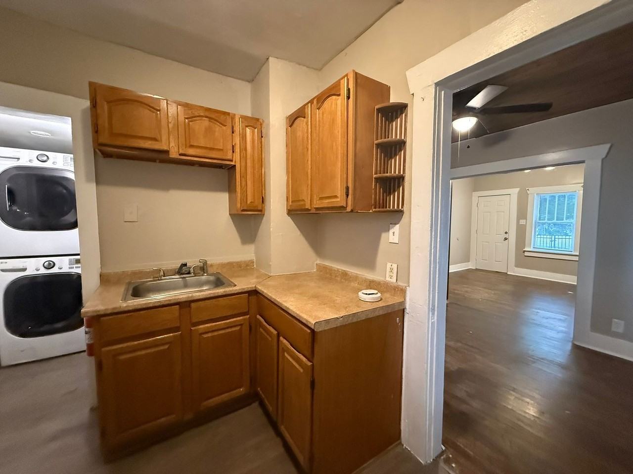 1710 E Victor St #5 - Photo 7 of 10