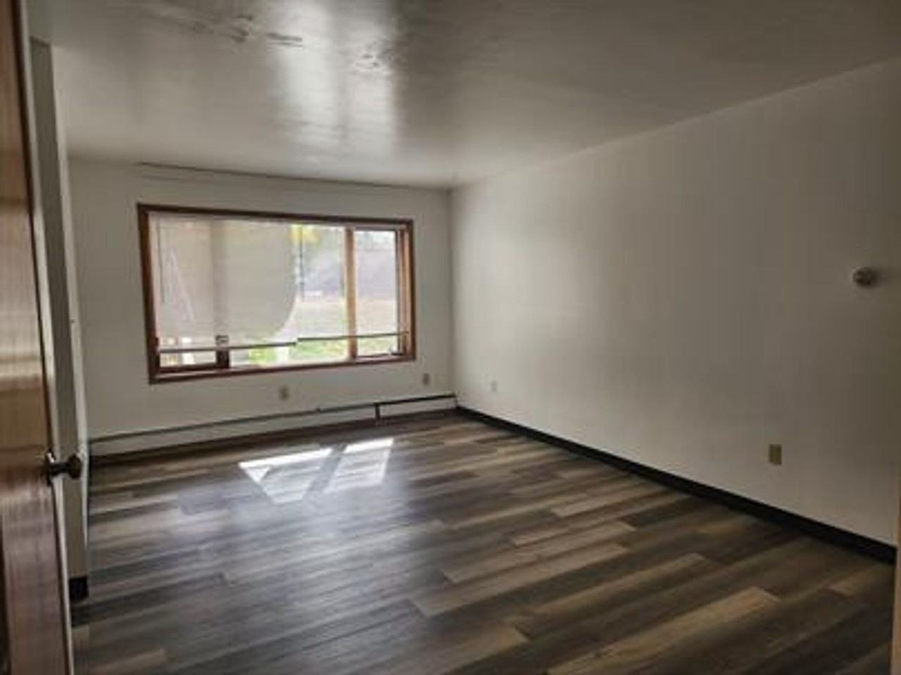 604 2nd St - Photo 6 of 7