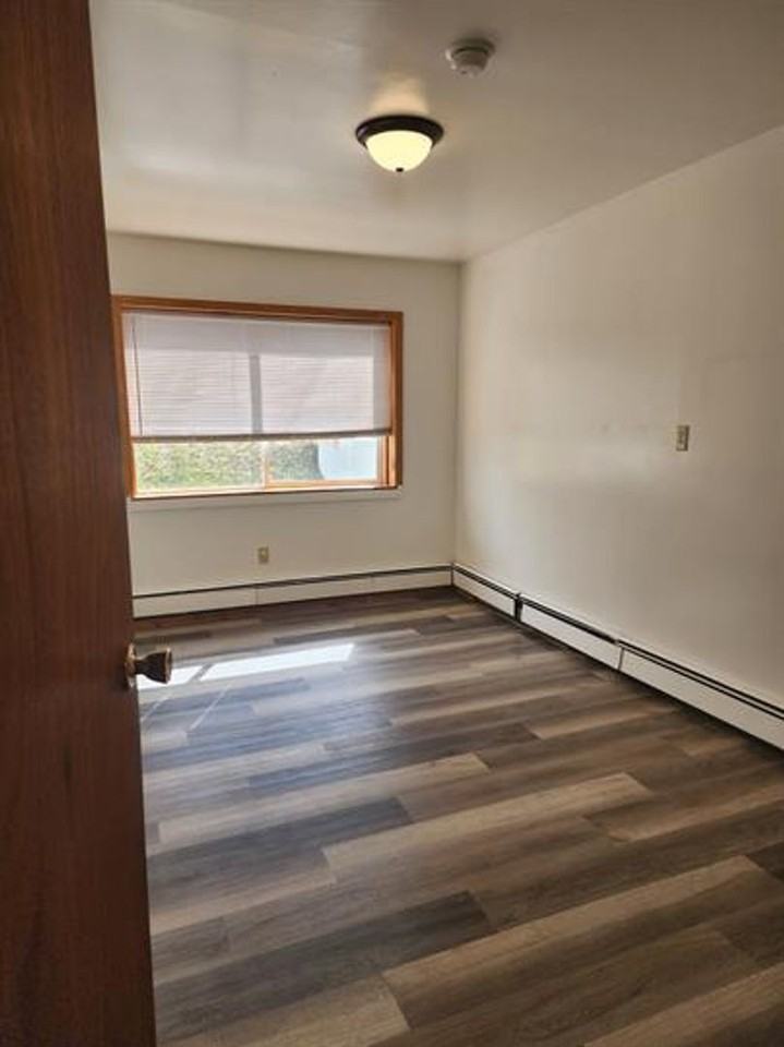 604 2nd St - Photo 7 of 7