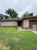 featured image of 1309 Grand Oak Dr