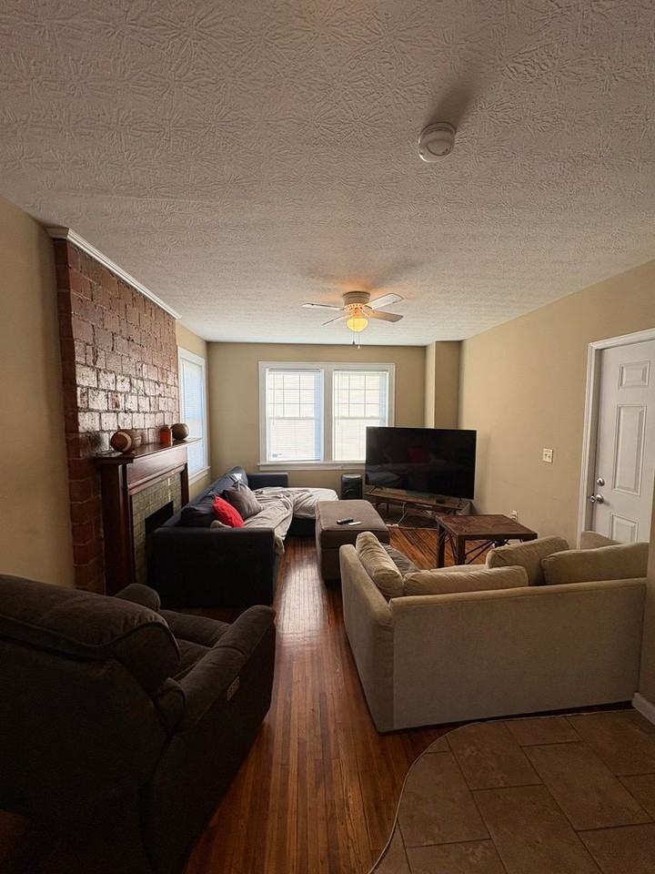 2536 Adams Ave - Photo 2 of 24