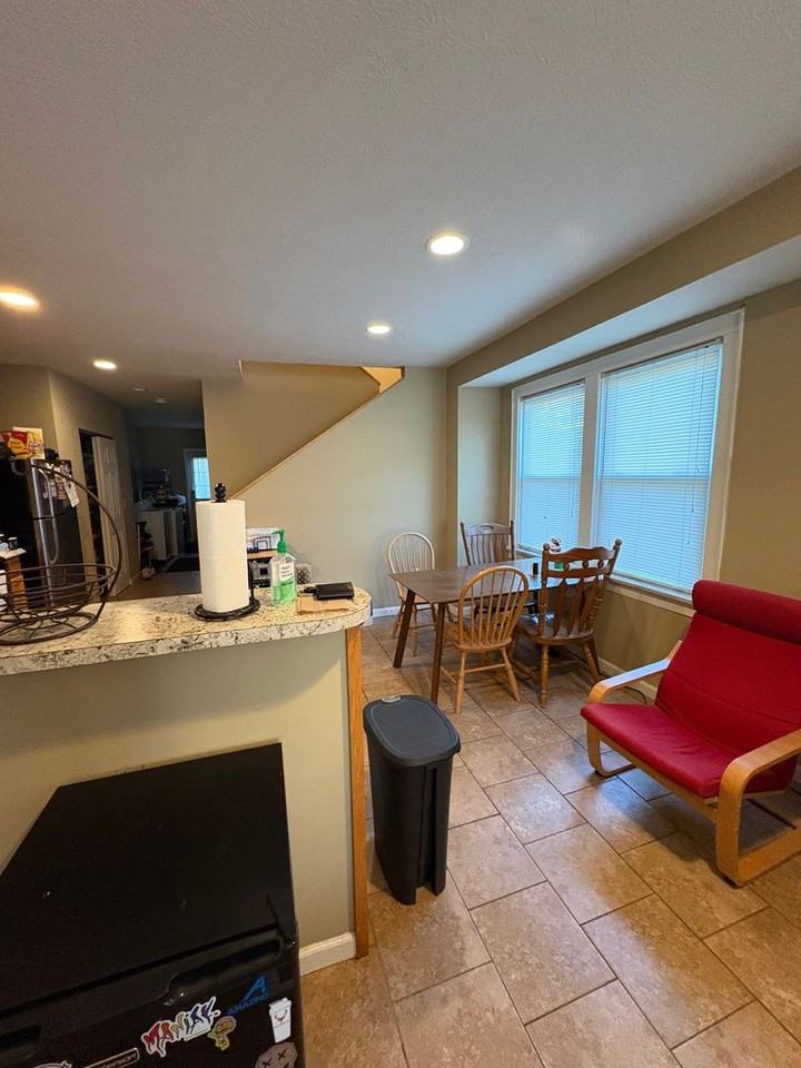 2536 Adams Ave - Photo 6 of 24