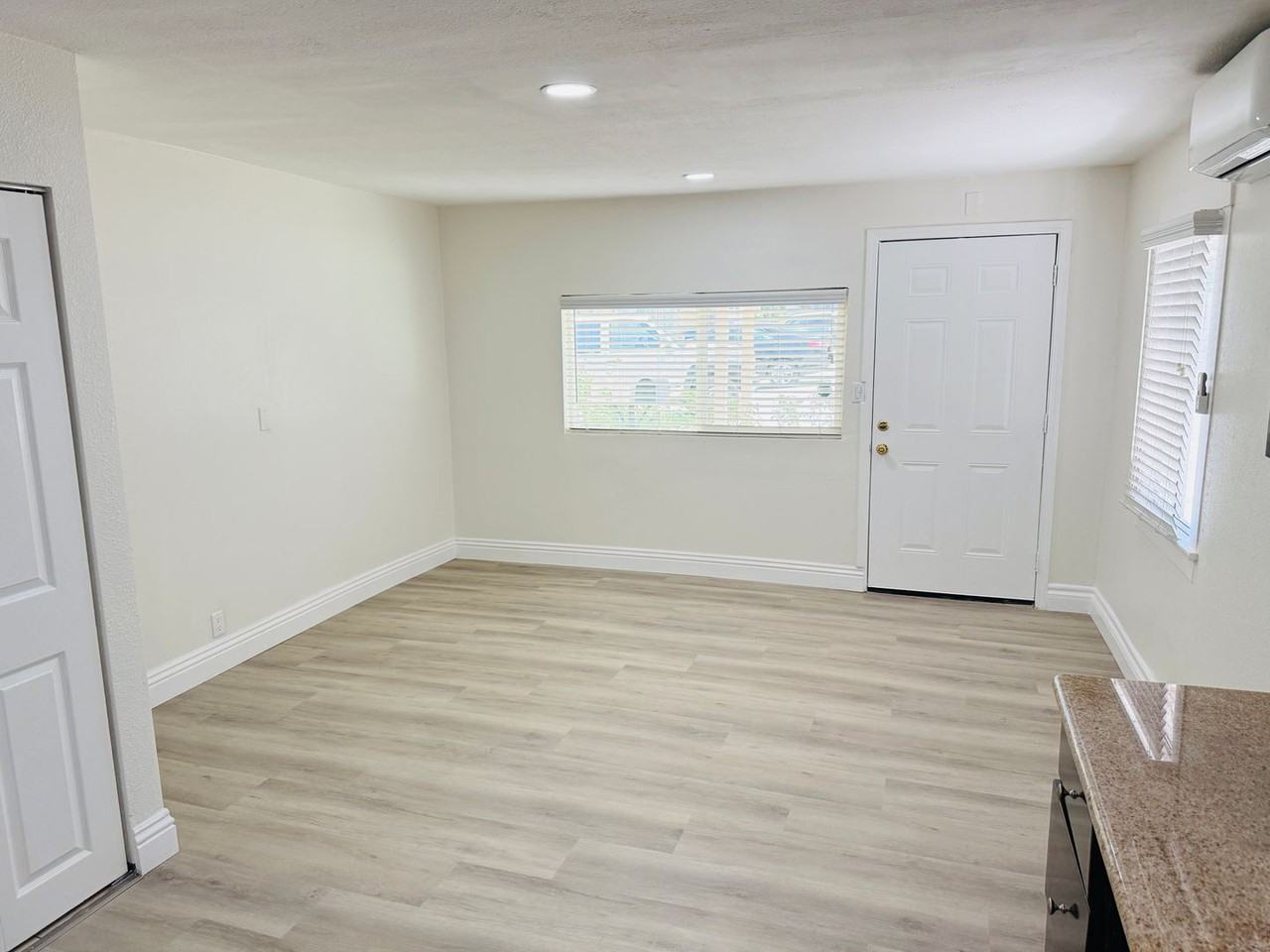 11064 San Juan St - Photo 6 of 11