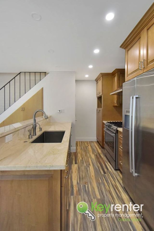 2255 Segundo Ct #2 - Photo 4 of 20