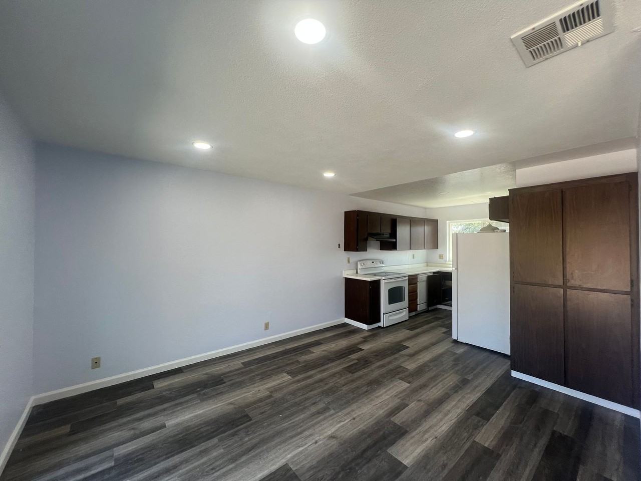 5322 Carryback Ave - Photo 4 of 14