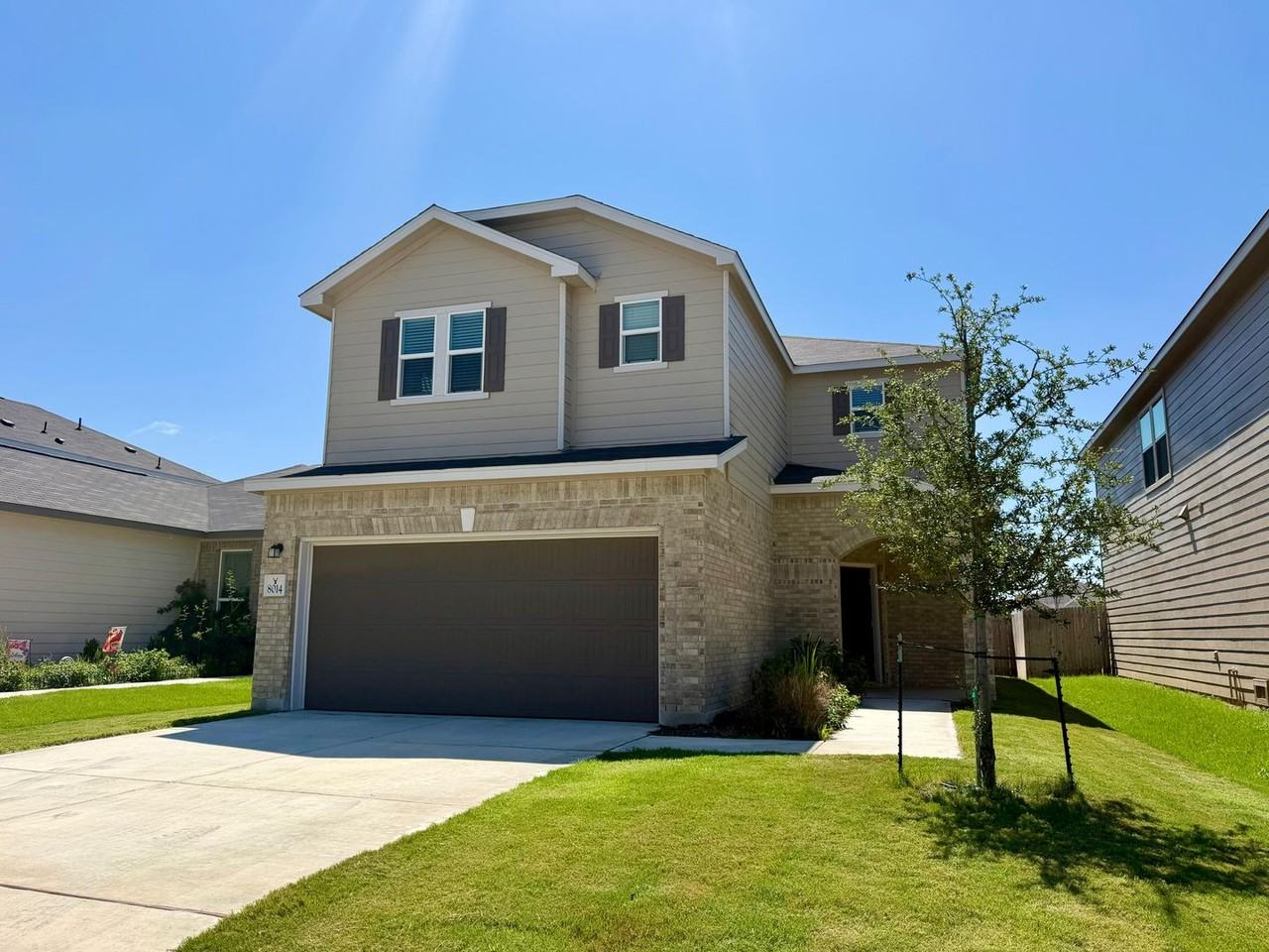 8014 Canyon Wren Park - Photo 2 of 28
