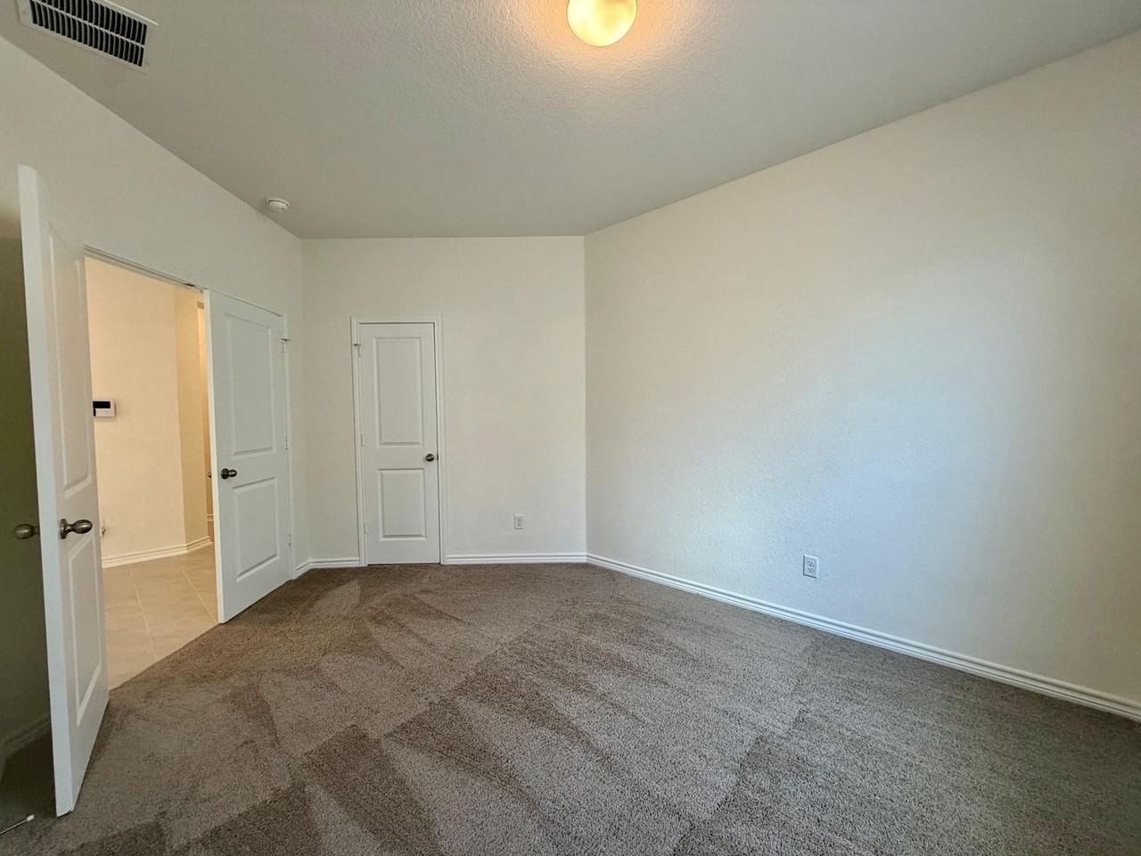 8014 Canyon Wren Park - Photo 4 of 28