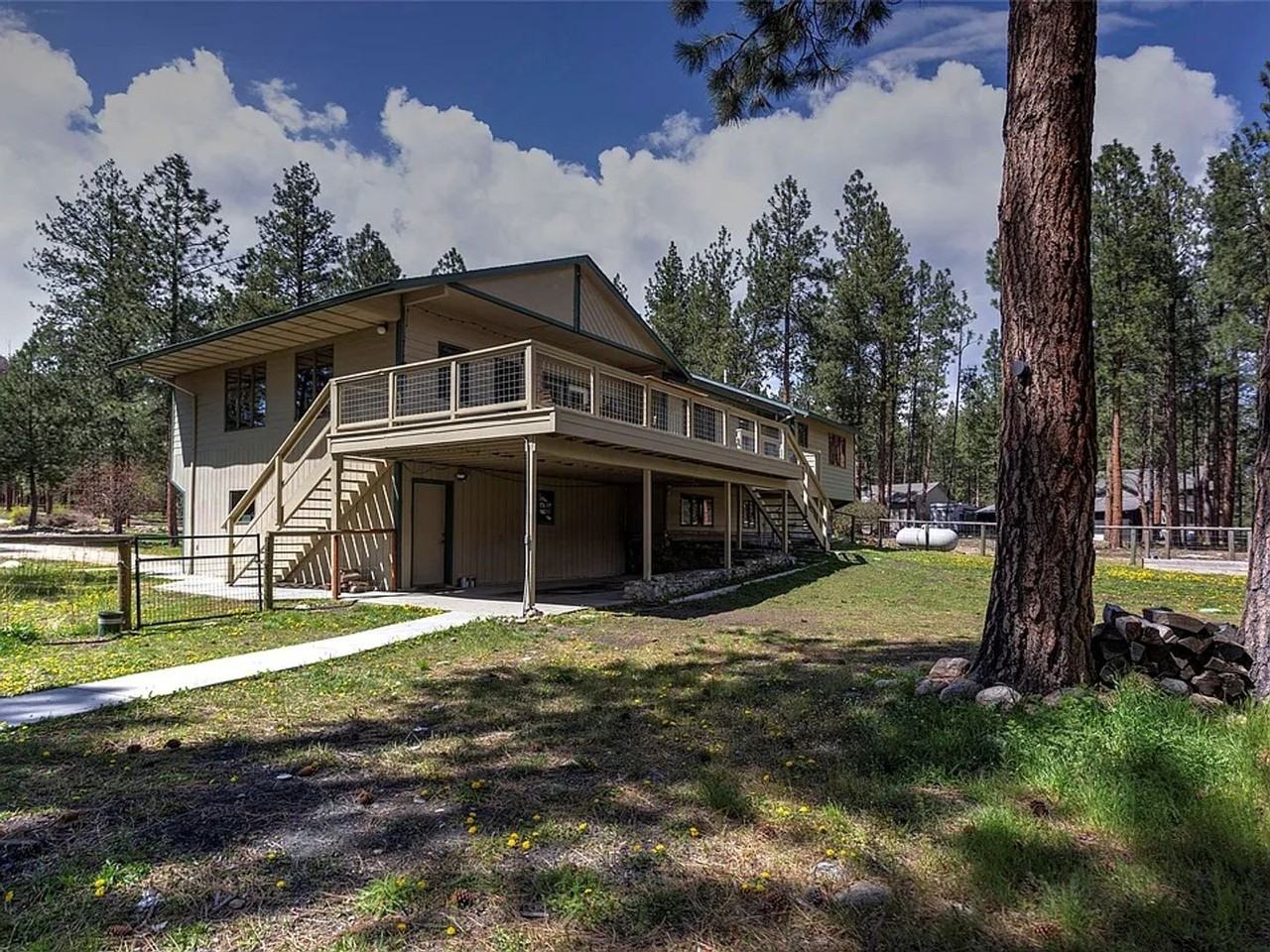 4020 Wakantanka Way - Photo 3 of 44