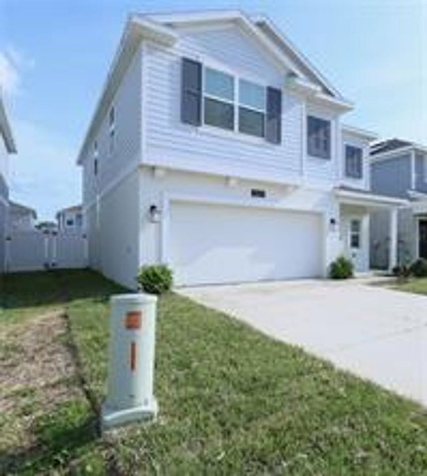 1821 Heart Lake Dr - Photo 2 of 35