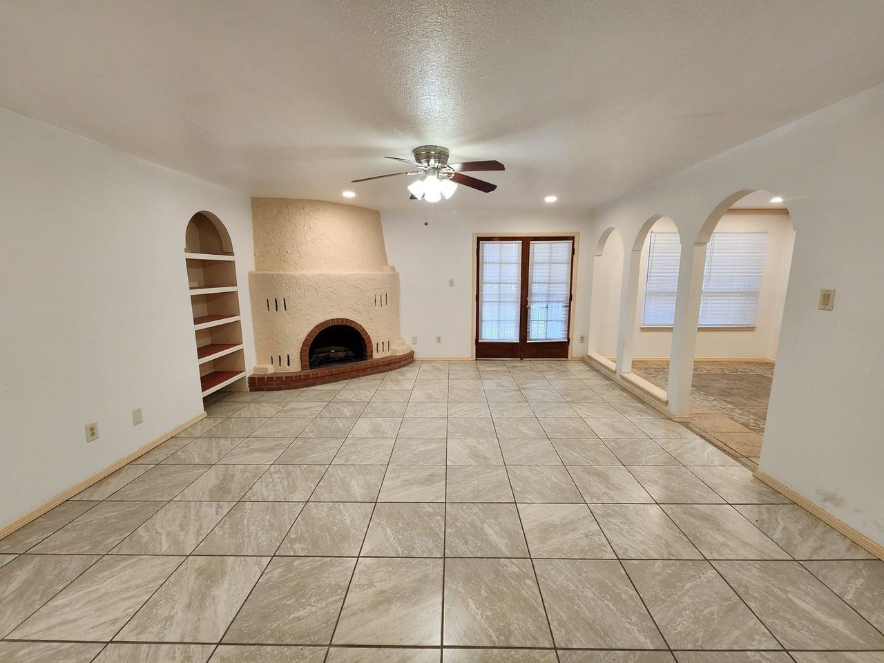 3301 Jupiter Rd - Photo 5 of 42