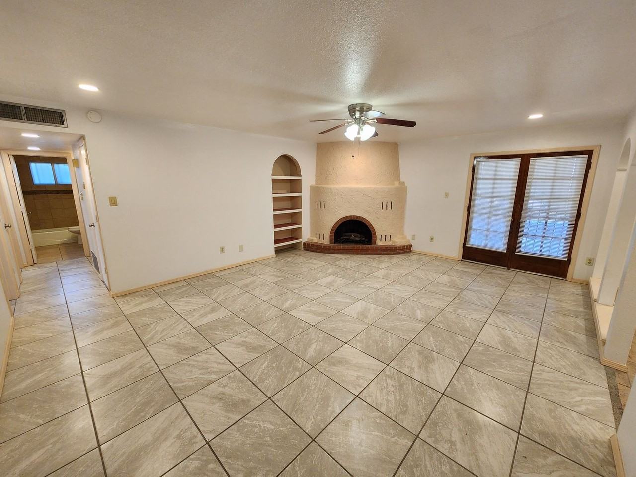 3301 Jupiter Rd - Photo 6 of 42