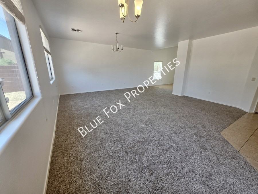 3534 W Goshen Dr - Photo 6 of 41