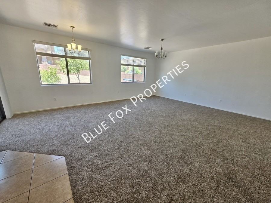 3534 W Goshen Dr - Photo 7 of 41