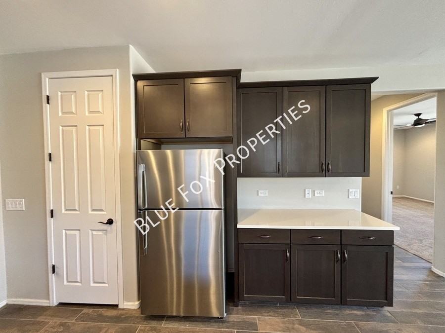 12013 E Ryscott Cir - Photo 6 of 26