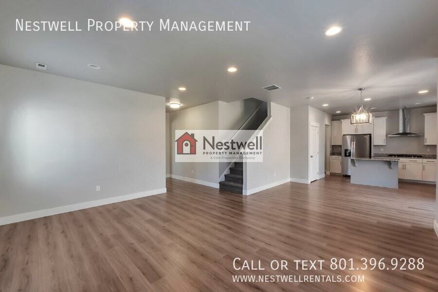 2218 W Granite Arch Way - Photo 5 of 28