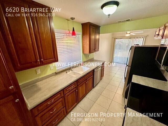 6620 Briartree Way - Photo 2 of 16