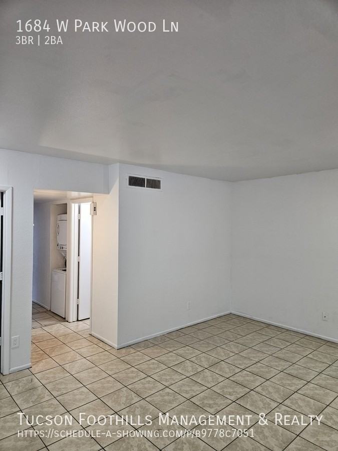 1684 W Park Wood Ln - Photo 6 of 11