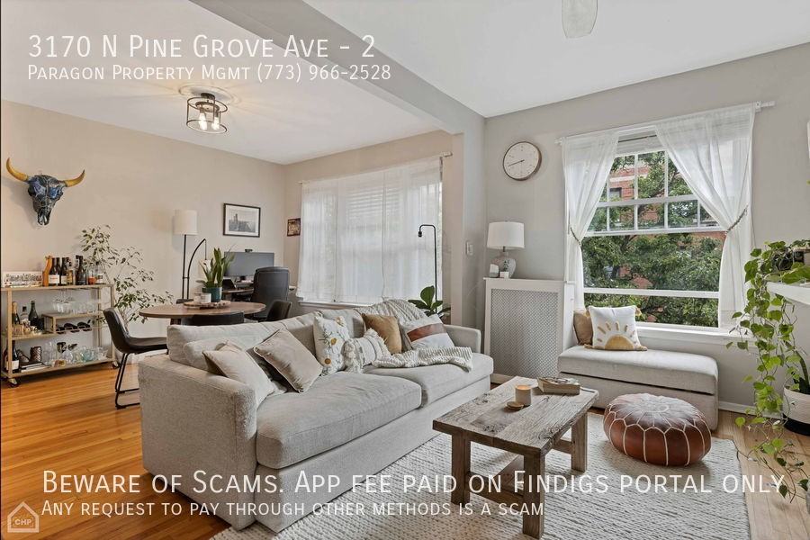 3170 N Pine Grove Ave #2 - Photo 4 of 16