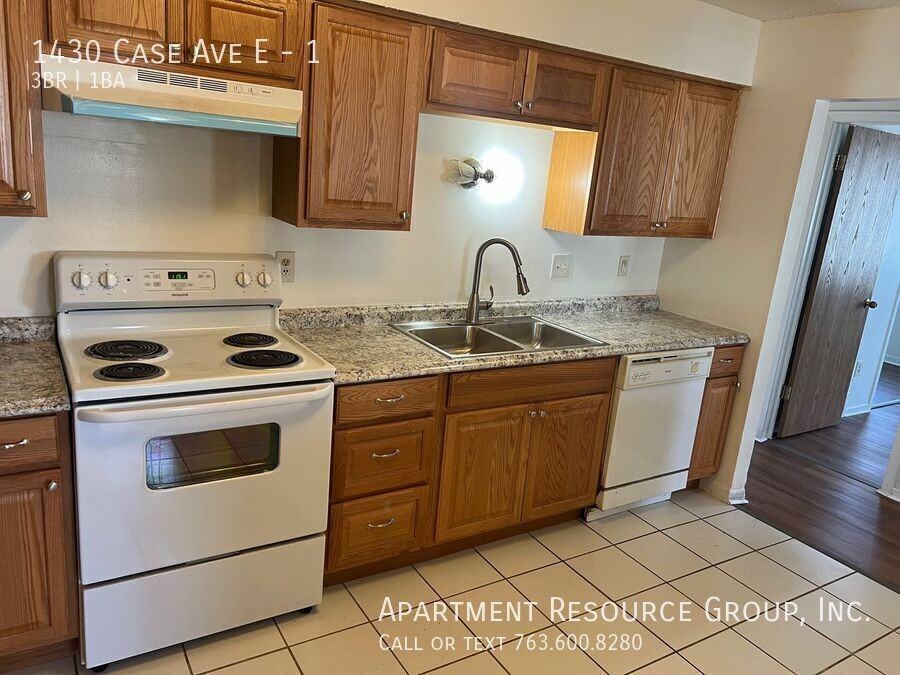 1430 Case Ave E #1 - Photo 6 of 13