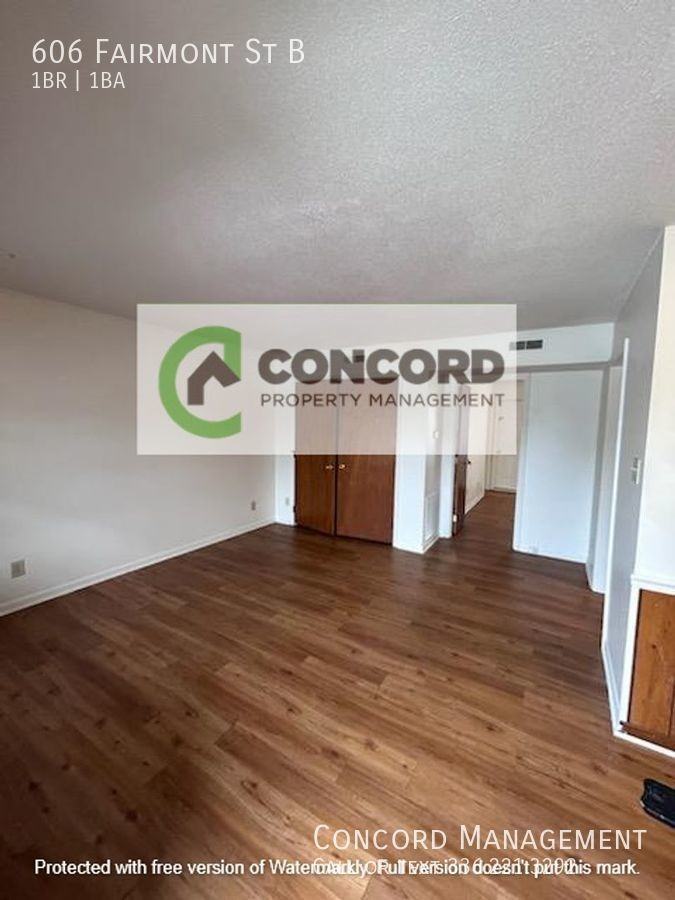 606 Fairmont St - Photo 2 of 8