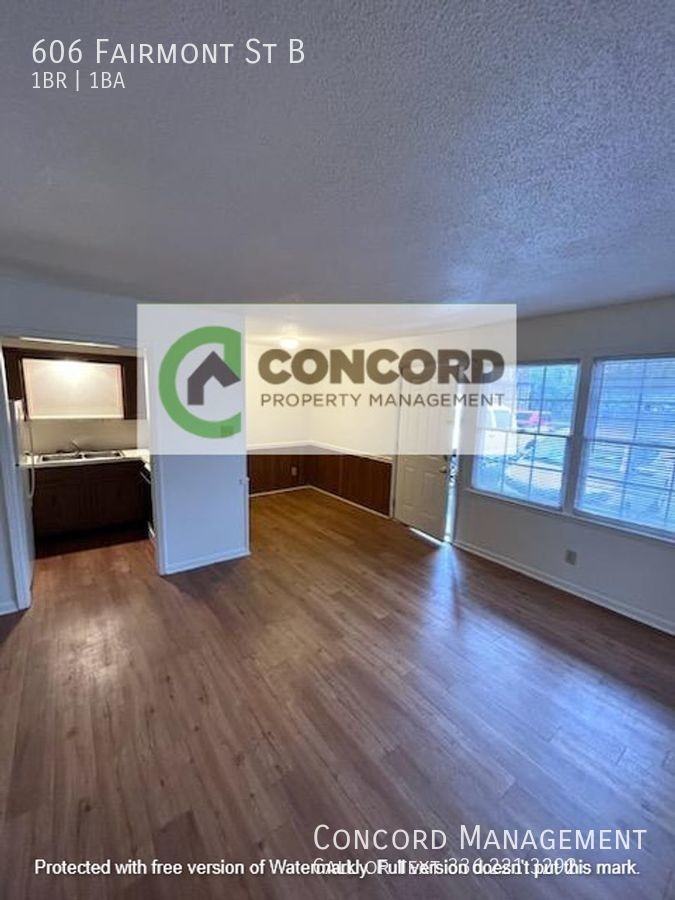 606 Fairmont St - Photo 4 of 8