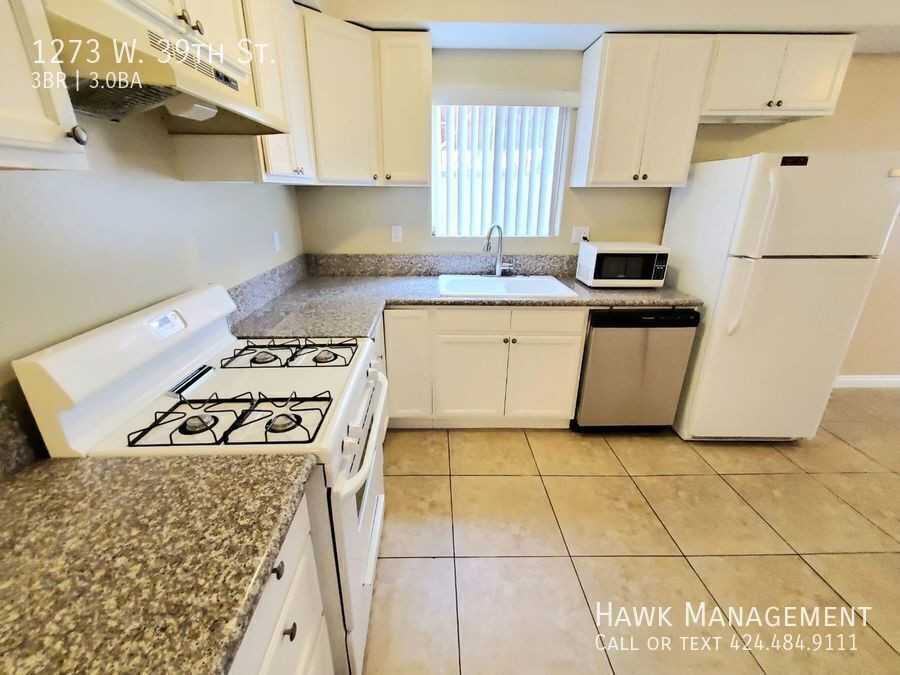 1273 W 39th St - Photo 4 of 16