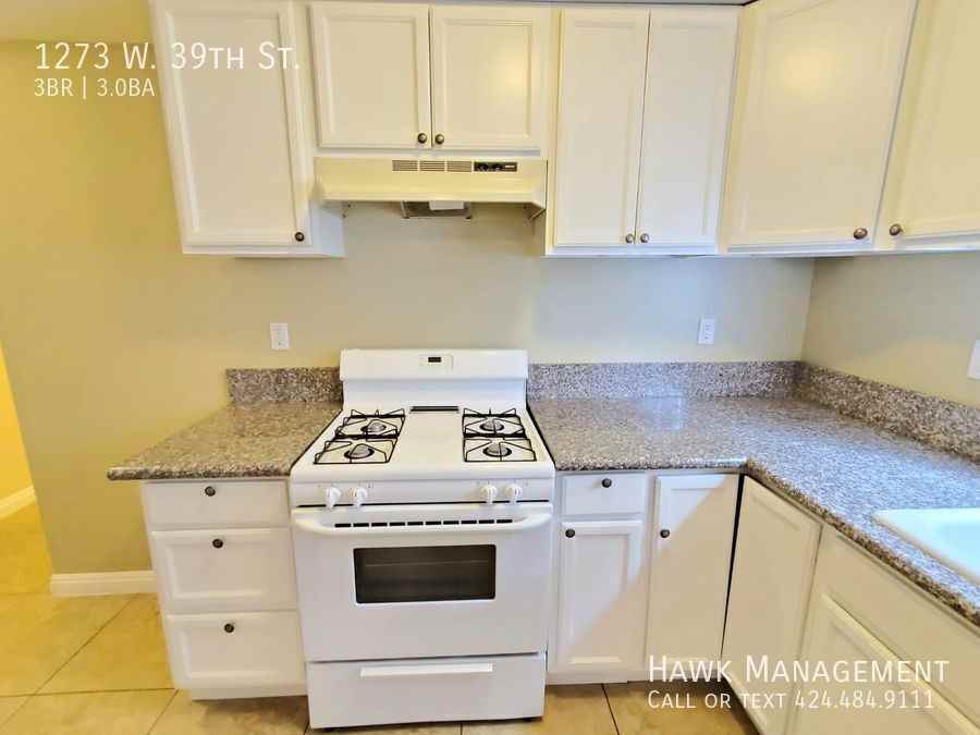1273 W 39th St - Photo 5 of 16