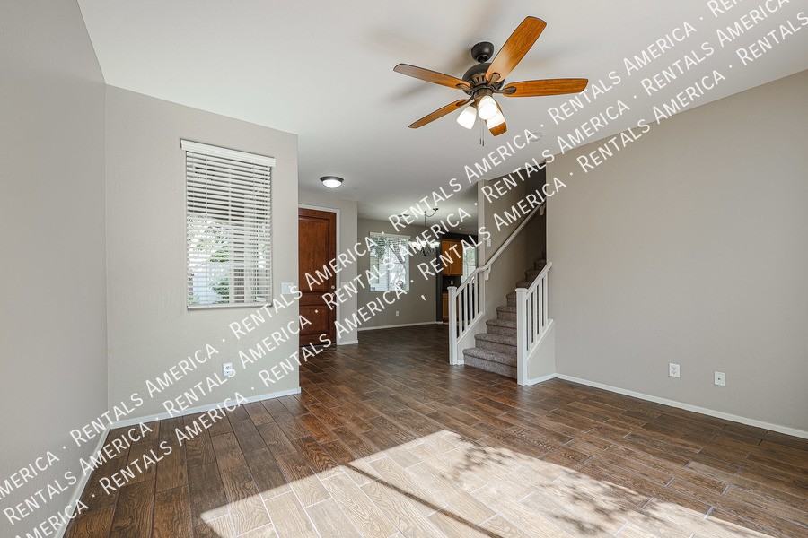 10146 E Isleta Ave - Photo 7 of 34