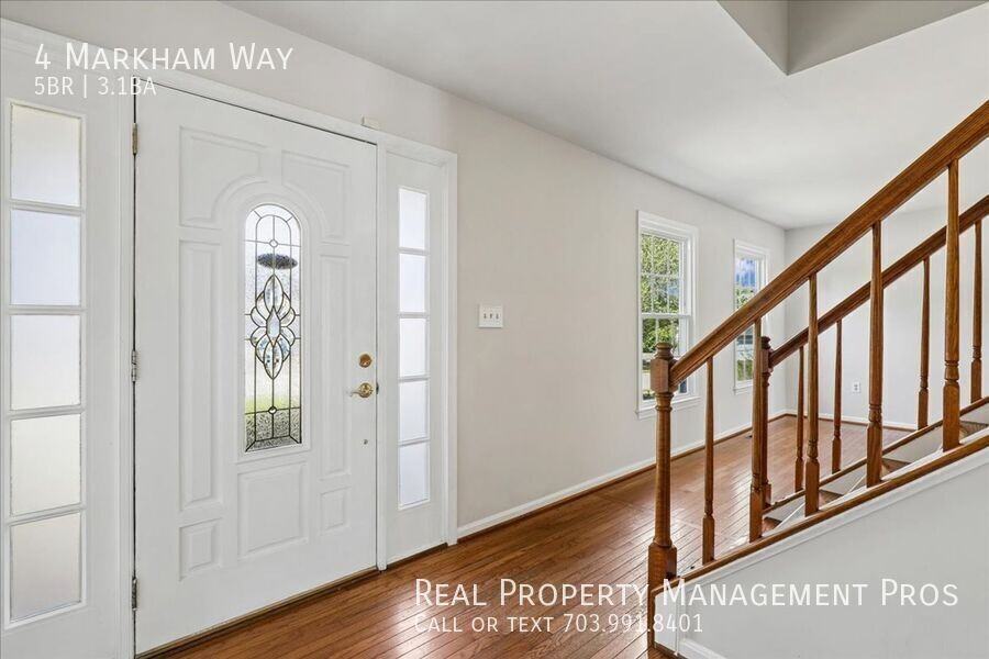 4 Markham Way - Photo 3 of 50