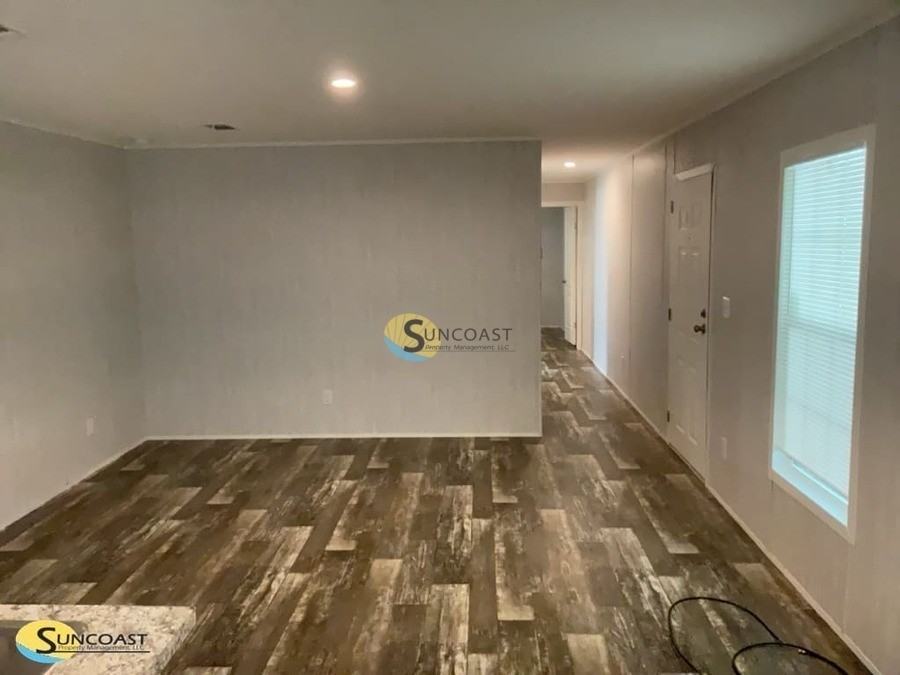 5870 Patterson Ave - Photo 4 of 18