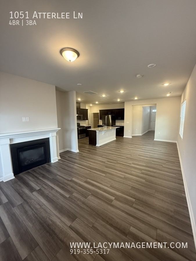1051 Atterlee Ln - Photo 3 of 26