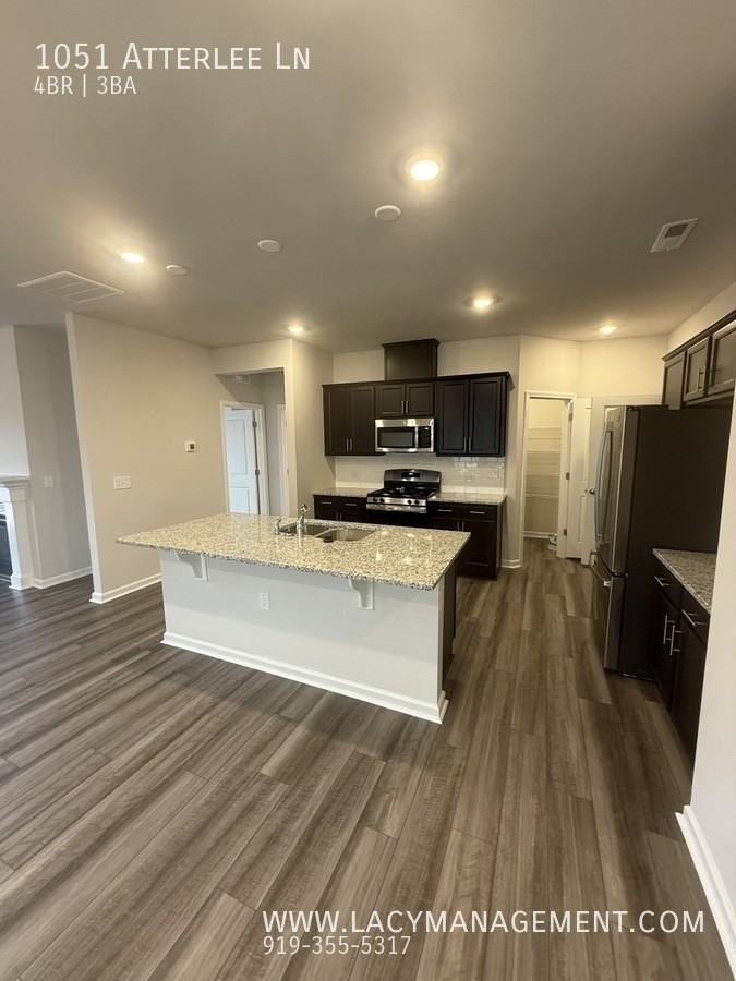 1051 Atterlee Ln - Photo 4 of 26