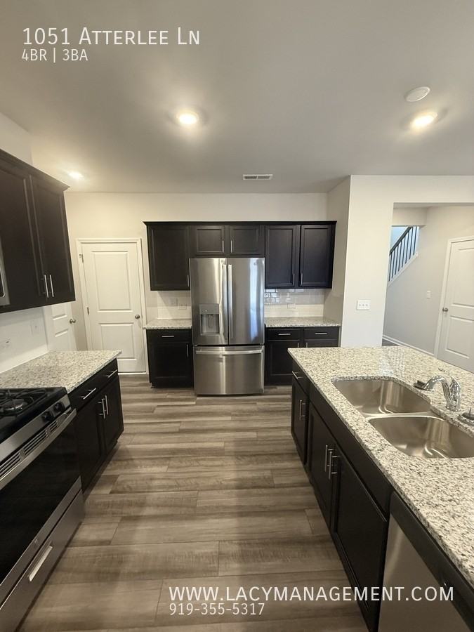 1051 Atterlee Ln - Photo 5 of 26